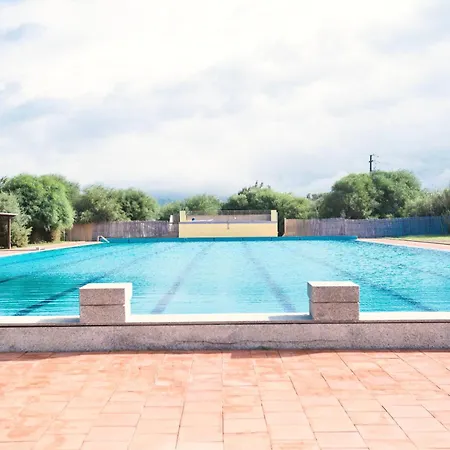 Ξενοδοχείο With Swimming Pool Just 300 Mt From The Baia Delle Mimose-beach *